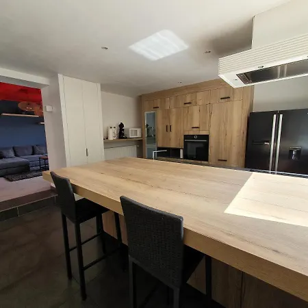 Grande Maison Avec Terrasses Ensoleillees - Large House With Sunny Terraces Dunkirk